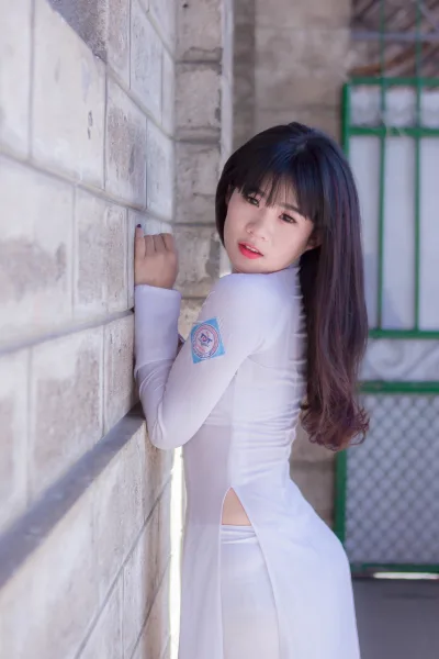 Áo dài trắng góc ngang thanh tao [NA7W87]