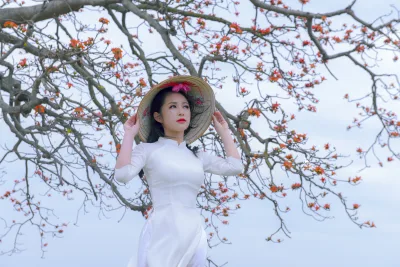 Áo dài trắng tinh khôi hoa phượng [FLYYVV]