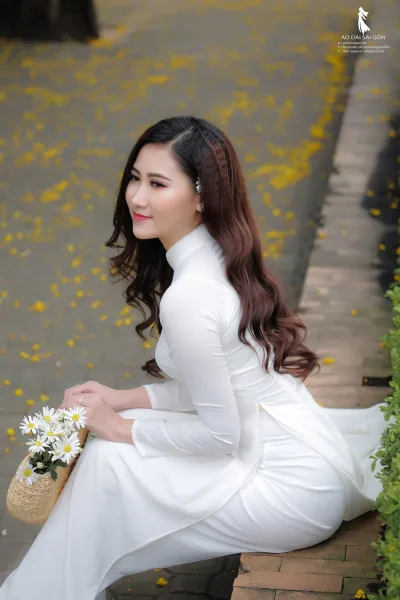 Đậm chất Việt áo dài trắng hoa [PVGZFI]