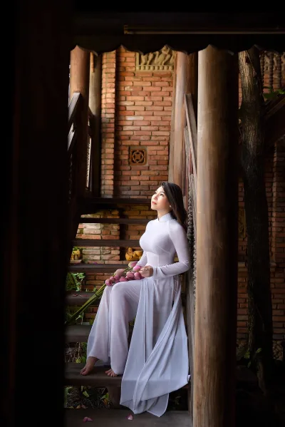 Thanh xuân áo dài trắng nuột [8NRO1J]