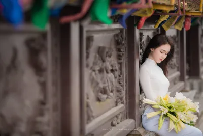 Nét đẹp áo dài áo dài trắng tinh tế cổ kính [12BI8K]