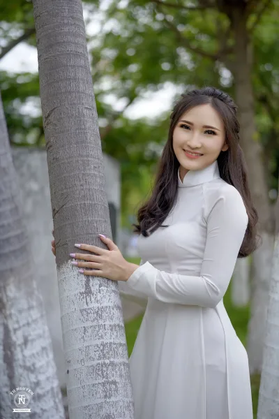 Áo dài trắng thướt tha kiêu sa [JONKEU]