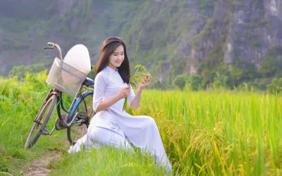 Quý phái áo dài trắng xe đạp [GOOO4C]