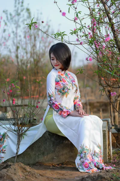 Áo dài họa tiết hot girl hoa đào cổ điển [94MFTK]