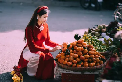 Trang nhã áo dài đỏ đón tết [IED1KW]