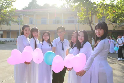 Áo dài trắng kỷ yếu thanh thoát [J6U25B]
