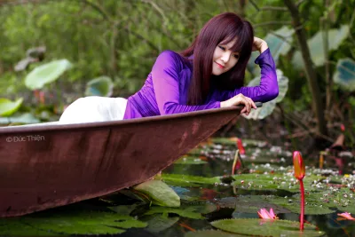Áo dài tím đằm thắm nằm [23GNBL]