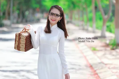 Khoảnh khắc áo dài trắng mộc mạc Yên Du [MJQAFM]