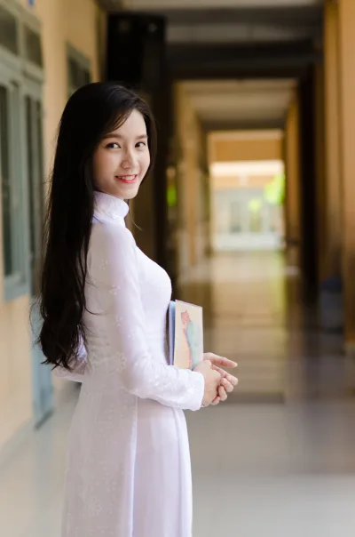 Áo dài trắng truyền thống Bảo Như [IVWOCX]