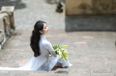 Áo dài trắng thanh nhã hoa [OKVEAR]