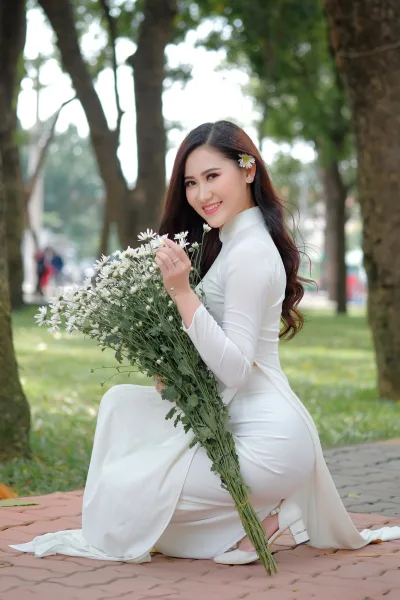 Áo dài trắng kiêu sa hoa [IK4IAR]