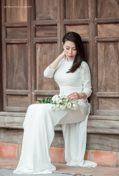 Áo dài trắng hot girl lễ chùa e ấp [WCFPR5]