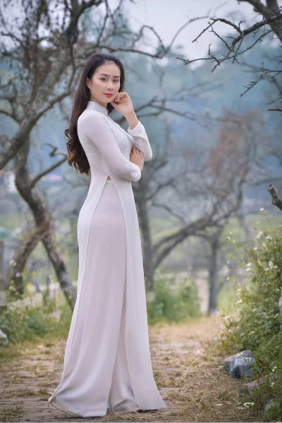 Thanh nhã áo dài trắng [QWAUCQ]