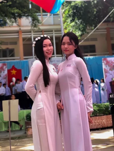 Áo dài trắng người đẹp sân trường sang trọng [EHOJYI]