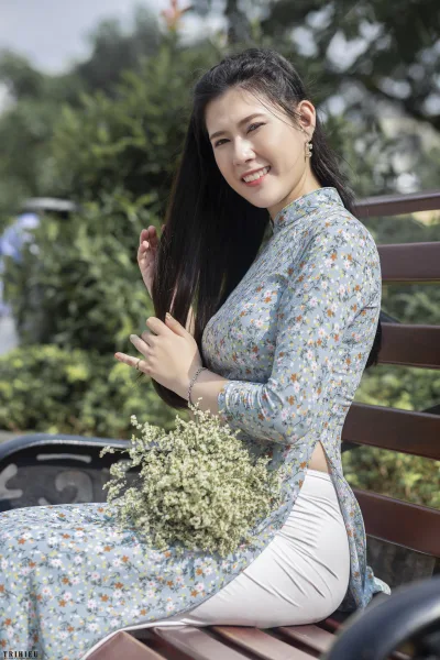 Duyên dáng áo dài trắng hoa [Y6D2DI]