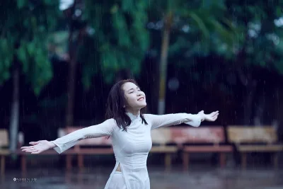 Duyên dáng áo dài trắng ướt [BFA2D9]