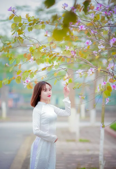Áo dài trắng e ấp [XTFLZD]