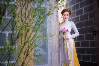 Áo dài trắng hoa sen tinh khôi [JANIH4]