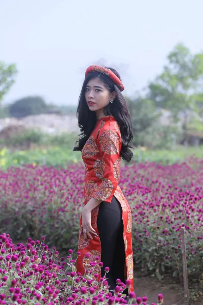 Áo dài đỏ hoa tinh tế [1AWHFO]