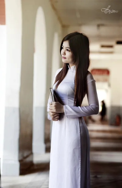 Áo dài trắng hình nền hồn nhiên mong manh [IENWA8]