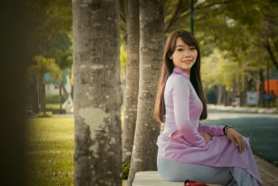 Thuần Việt áo dài hồng ngồi dáng điệu đà [GBNYYR]