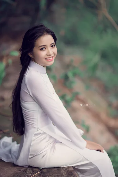Mộc mạc áo dài trắng [R1U1JM]