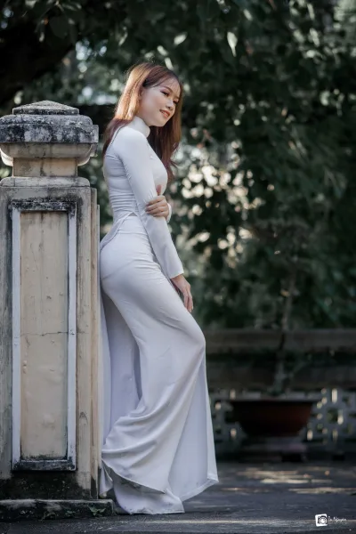 Áo dài trắng tà áo dài góc ngang sang trọng [HIYVQY]