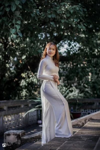 Quý phái áo dài trắng sức hút [SXMNXA]