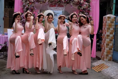 Áo dài trắng tinh nghịch đằm thắm [TK8R1A]