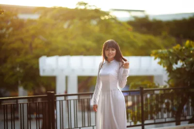 Áo dài trắng sang trọng [2G3SSS]