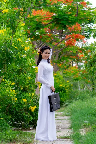 Nét Việt áo dài trắng [JGXIBR]