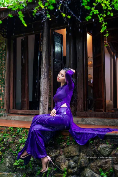Girl xinh áo dài tím nổi bật [OYE9CY]