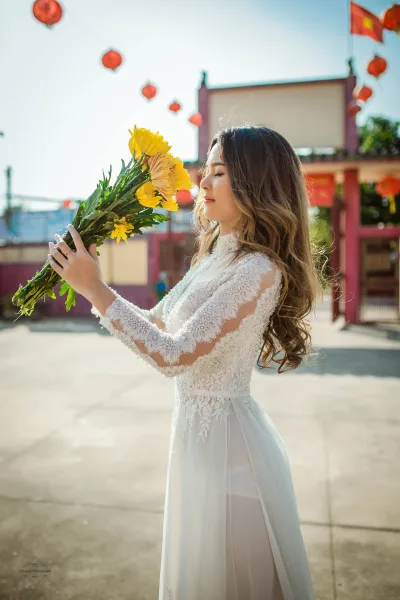 Áo dài trắng cách tân lễ chùa thanh nhã [WJRLVK]
