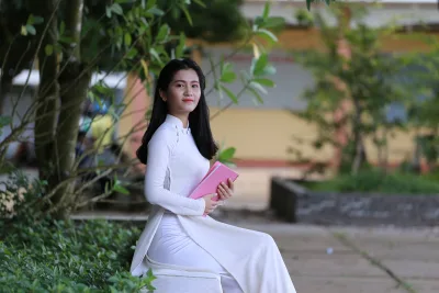 Cuốn hút áo dài trắng nữ sinh [LLEJIR]