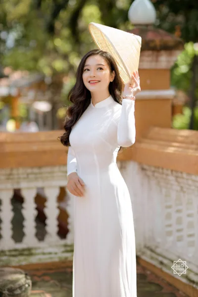 Áo dài trắng nón lá dịu dàng [XG3HLH]