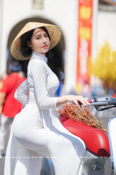 Áo dài trắng nón lá duyên thầm [2CP1DZ]