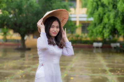 Áo dài trắng cổ điển sân trường [IOWOZU]