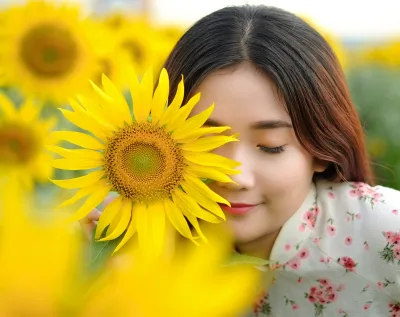 Hình ảnh áo dài trắng rạng rỡ hoa [KLXUTS]