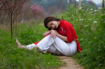 Áo dài đỏ nhẹ nhàng [LRHAHV]