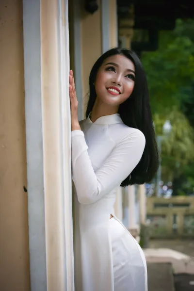 Áo dài trắng cuốn hút áo dài trắng [DVRBMG]