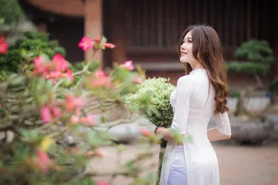 Áo dài trắng loạt ảnh hoa tinh tế [QCH5U3]