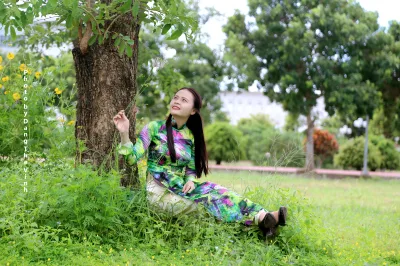 Áo dài họa tiết thanh lịch [OQEIU1]