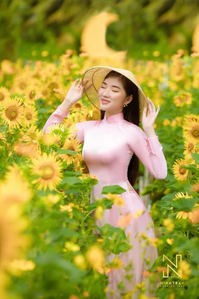 Hài hòa áo dài hồng nón lá [L68KVJ]