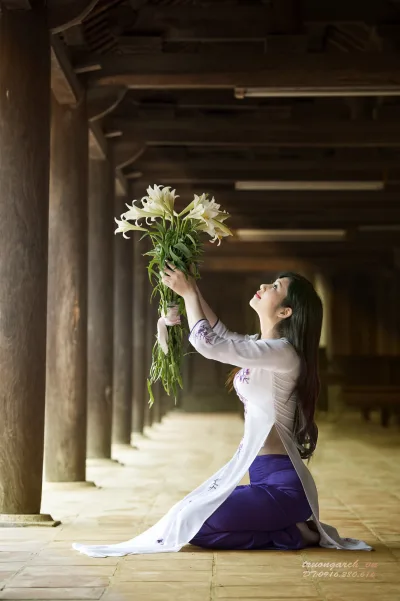 Áo dài trắng đằm thắm [6HLFWC]