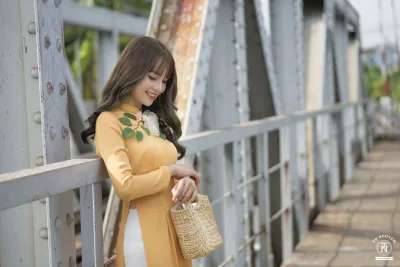 Áo dài vàng nét Việt [LBRRWP]