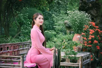 Áo dài hồng ảnh hoa sen thanh nhã [XK872D]