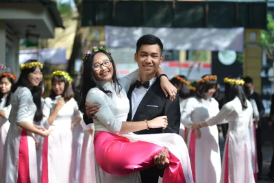 Áo dài trắng girl xinh bồng bế thanh xuân [AJZGIR]