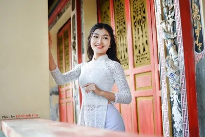 Thanh xuân áo dài trắng tinh khôi [UR6RKC]