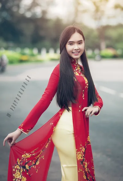 Bộ ảnh áo dài đỏ tinh tế [RAAOG9]