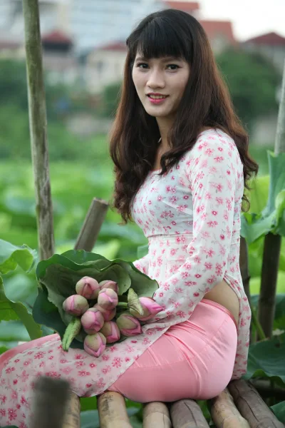Hot girl áo dài hồng mong manh áo dài hồng [AABGRH]